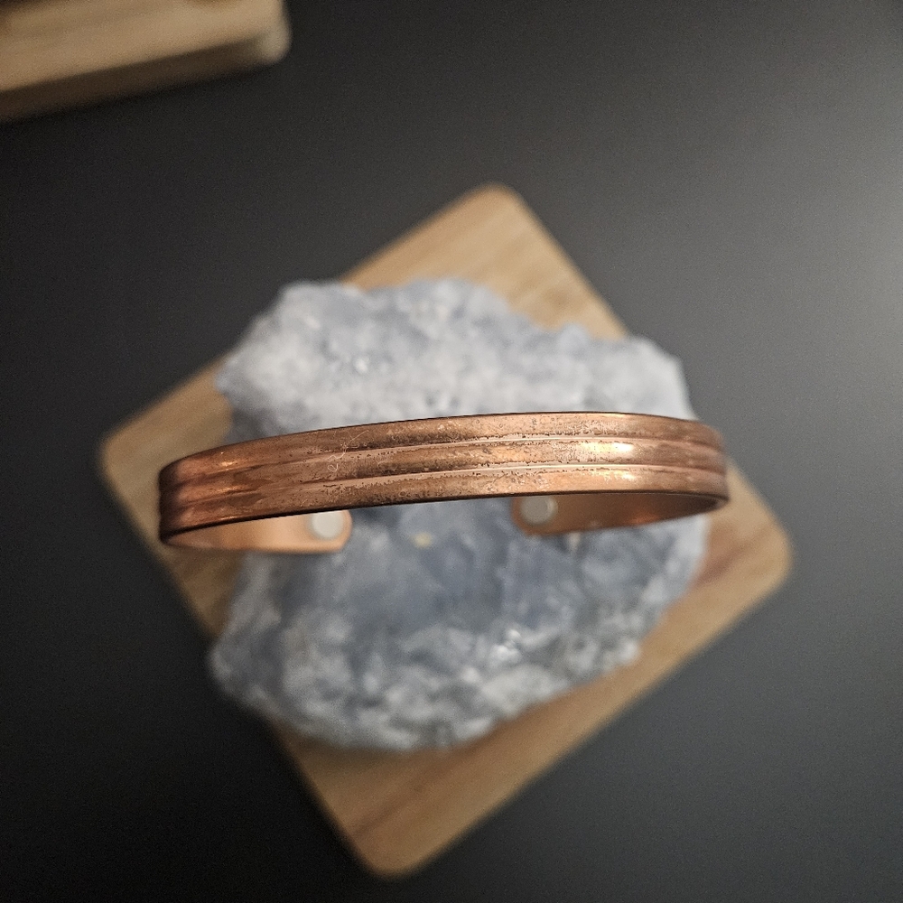 Vintage SABONA London Copper Cuff Bracelet Magnetic Ends